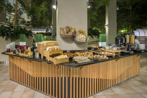 Rydges Canberra - QLD Tourism 21