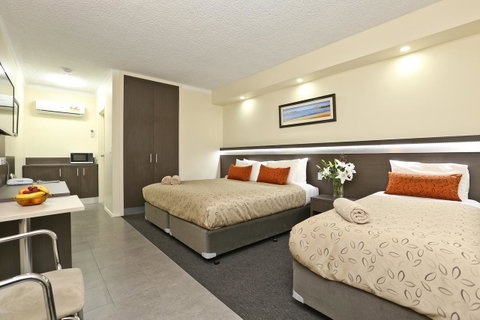 Morphettville Motor Inn - QLD Tourism 13