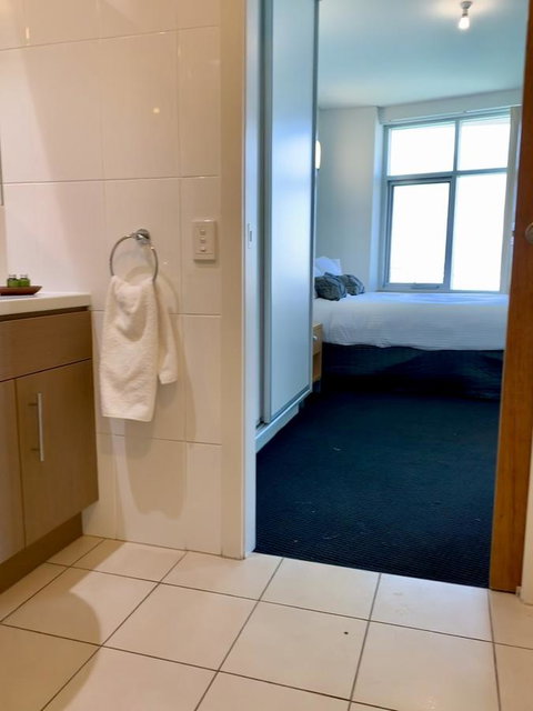 Wallaroo Marina Stayz - Queensland Tourism 13