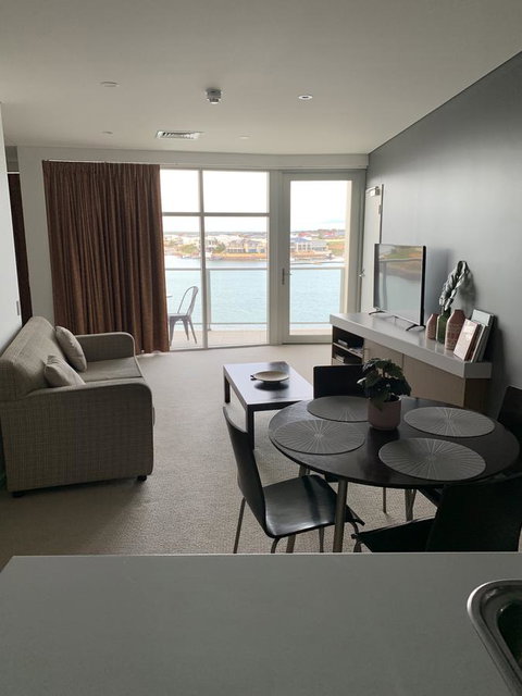 Wallaroo Marina Stayz - Queensland Tourism 9