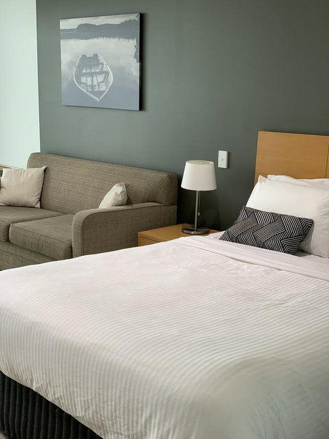 Wallaroo Marina Stayz - Queensland Tourism 5