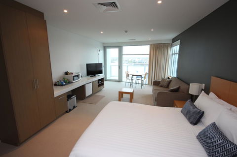 Wallaroo Marina Apartments - QLD Tourism 21