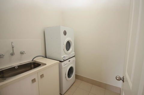 Wallaroo Marina Apartments - QLD Tourism 40