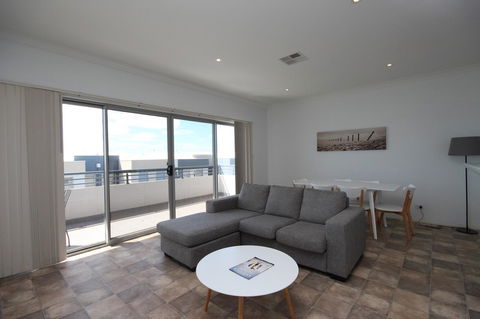 Wallaroo Marina Apartments - QLD Tourism 25