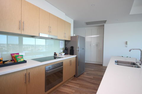Wallaroo Marina Apartments - QLD Tourism 11