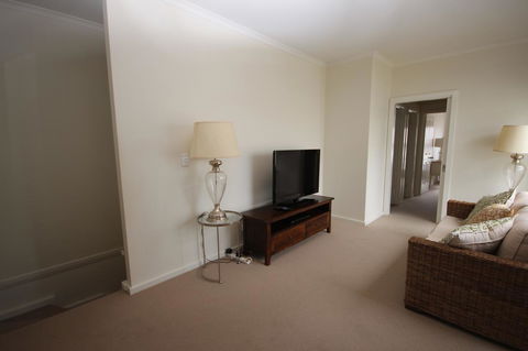 Wallaroo Marina Apartments - QLD Tourism 38
