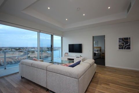 Wallaroo Marina Apartments - QLD Tourism 3