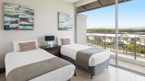 Oaks Casuarina Santai Resort - QLD Tourism 3