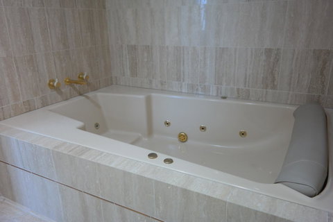 Pacific Bay Resort - QLD Tourism 23