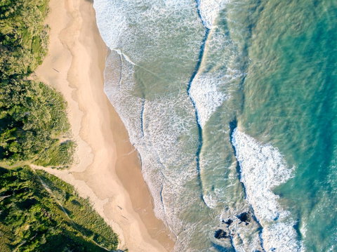 Pacific Bay Resort - QLD Tourism 25