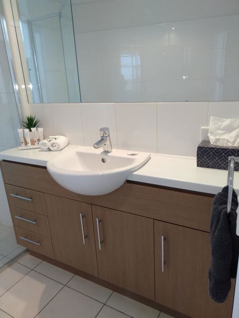 Wallaroo Marina Executive Apartments - Queensland Tourism 7