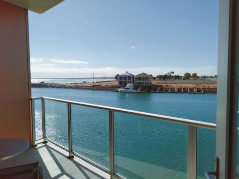 Wallaroo Marina Executive Apartments - Queensland Tourism 0