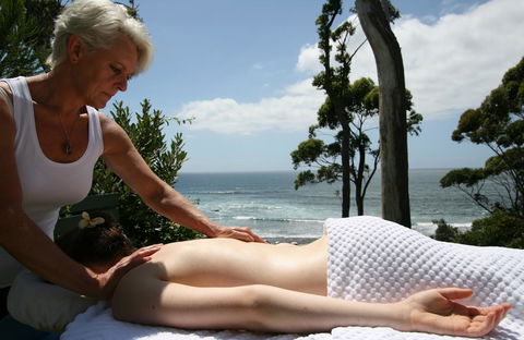 Mollymook Beach Waterfront - QLD Tourism 20