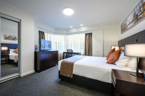 Hotel Grand Chancellor Adelaide - QLD Tourism 6