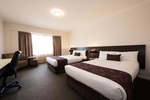 Hotel Grand Chancellor Adelaide - QLD Tourism 2