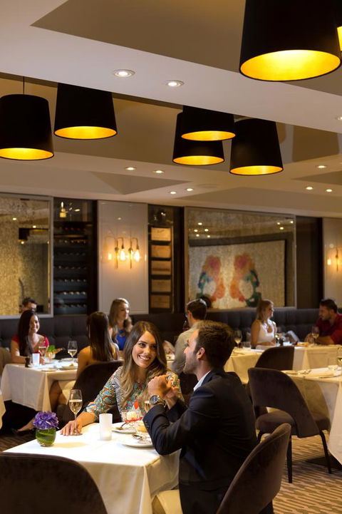 Mayfair Hotel - QLD Tourism 25