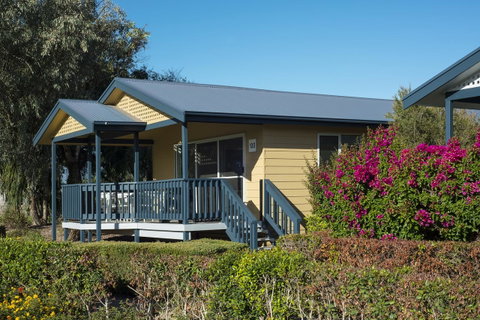 The Retreat West Beach Parks - QLD Tourism 12