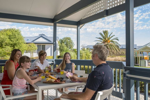 The Retreat West Beach Parks - QLD Tourism 10