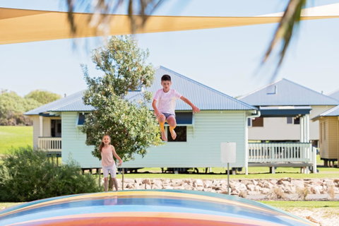 The Retreat West Beach Parks - QLD Tourism 5