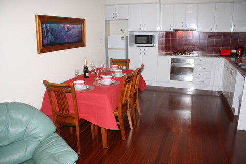 Serenity On Narrabeen Beach - 1Bdr Beachside Retreat - QLD Tourism 8