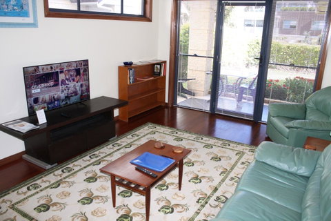 Serenity On Narrabeen Beach - 1Bdr Beachside Retreat - QLD Tourism 7