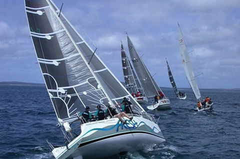 Bay 10 - Suites And Apartments - QLD Tourism 26