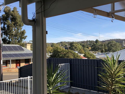 Jack\'s House 2 B&B In Mill Street - QLD Tourism 2