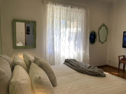 Jack\'s House 2 B&B In Mill Street - QLD Tourism 6