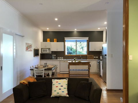 Jack\'s House 2 B&B In Mill Street - QLD Tourism 15