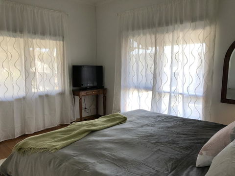Jack\'s House 2 B&B In Mill Street - QLD Tourism 4