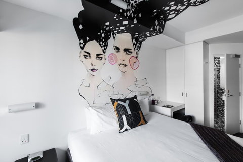 Majestic Minima Hotel - QLD Tourism 18