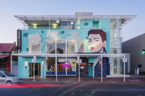 Majestic Minima Hotel - QLD Tourism 7