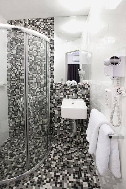 Majestic Minima Hotel - QLD Tourism 9