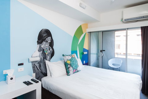 Majestic Minima Hotel - QLD Tourism 21