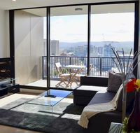 Whitmore SQ - QLD Tourism