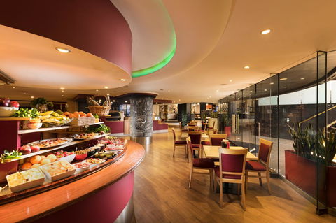 Stamford Plaza Adelaide - QLD Tourism 3