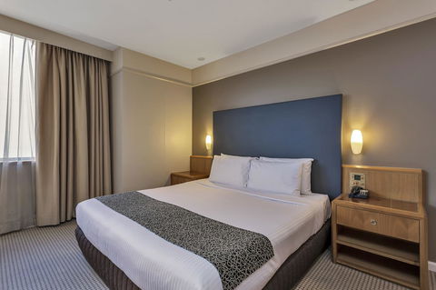 Stamford Plaza Adelaide - QLD Tourism 32