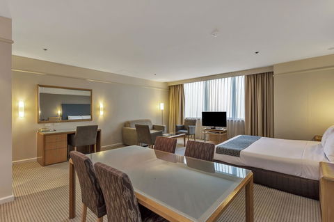 Stamford Plaza Adelaide - QLD Tourism 31