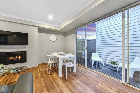 Aloha Central Luxury Apartments - Queensland Tourism 24