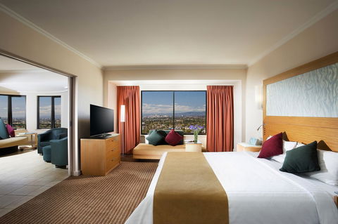 Stamford Grand Adelaide - QLD Tourism 32