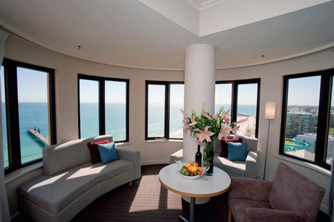 Stamford Grand Adelaide - QLD Tourism 9
