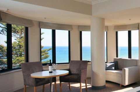 Stamford Grand Adelaide - QLD Tourism 2