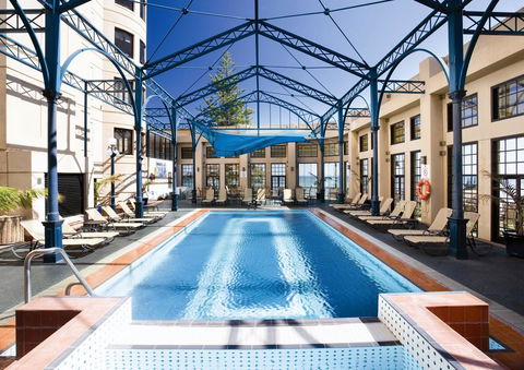 Stamford Grand Adelaide - QLD Tourism 25