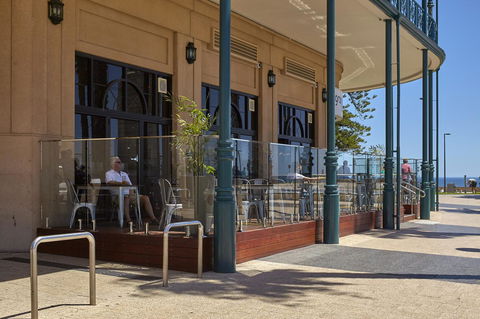Stamford Grand Adelaide - QLD Tourism 29