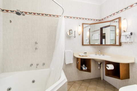 Adelaide Inn - QLD Tourism 18