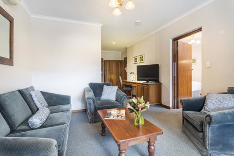 Adelaide Inn - QLD Tourism 15