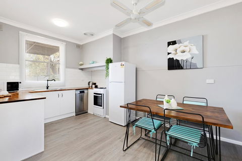 Cute And Cosy - Events, Workers, Getaways - Queensland Tourism 7