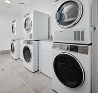 Charlestown Executive Apartments - Queensland Tourism