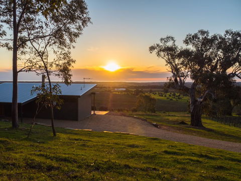 Shadow Creek McLaren Vale - QLD Tourism 3