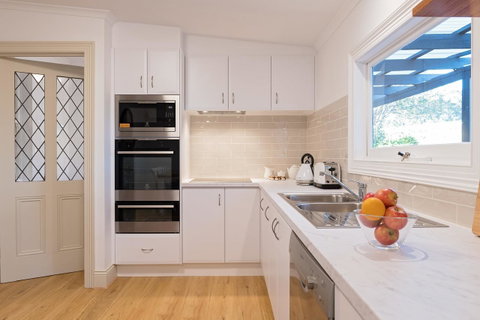 The Other House - Queensland Tourism 10